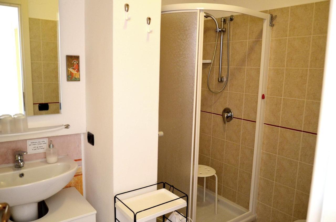 Residenza Ca' Laripa Appartement Solto Collina Buitenkant foto